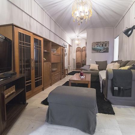 Stunning Central Apartment アテネ エクステリア 写真