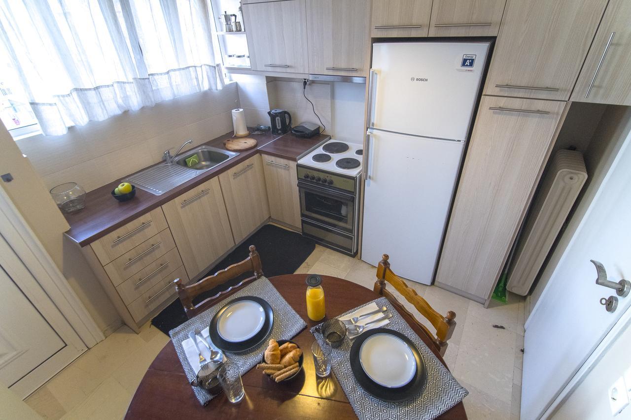 Stunning Central Apartment アテネ エクステリア 写真