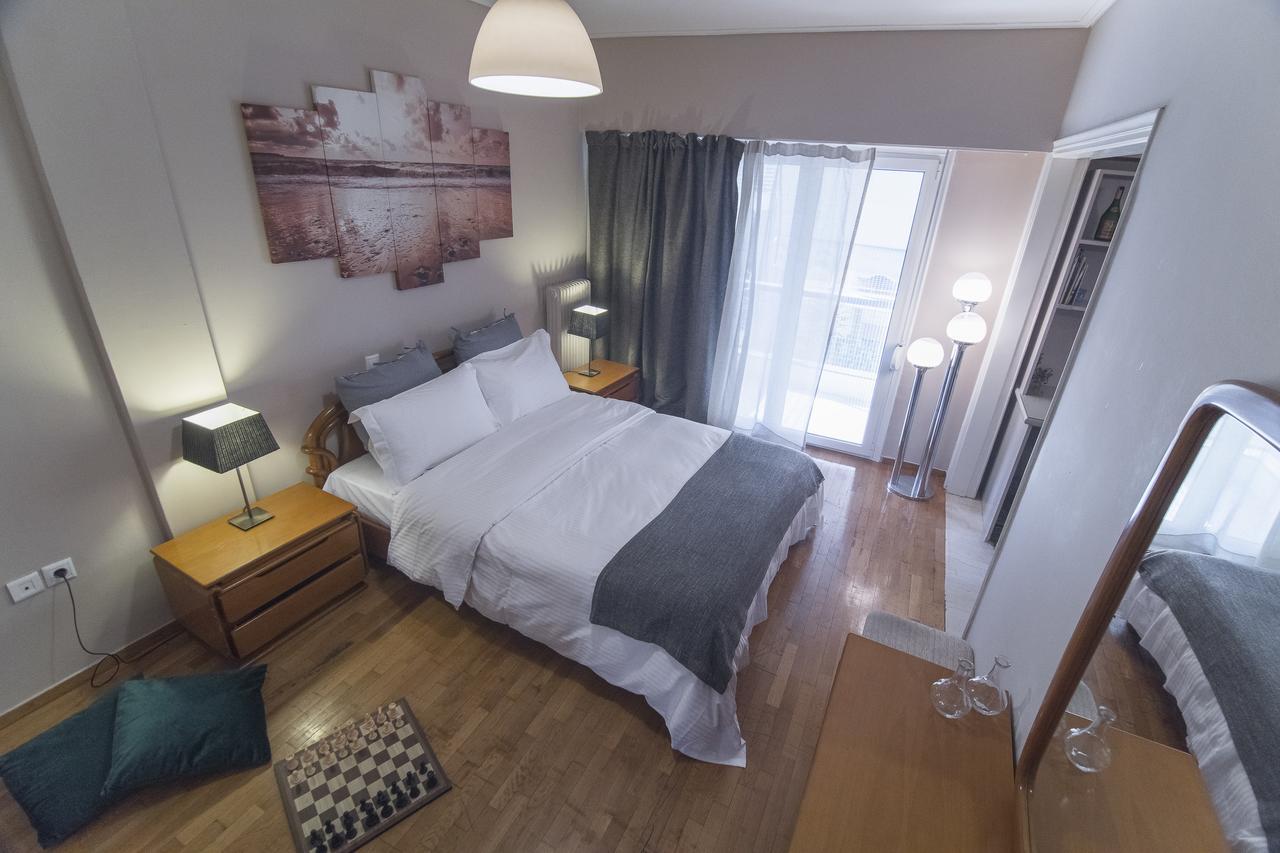 Stunning Central Apartment アテネ エクステリア 写真